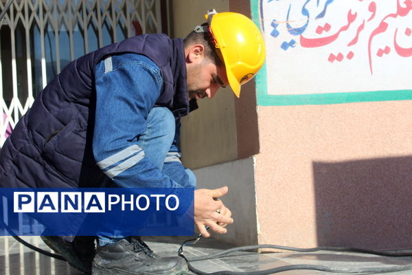 مانور سراسری زلزله در دبیرستان شهید باهنر گلوگاه