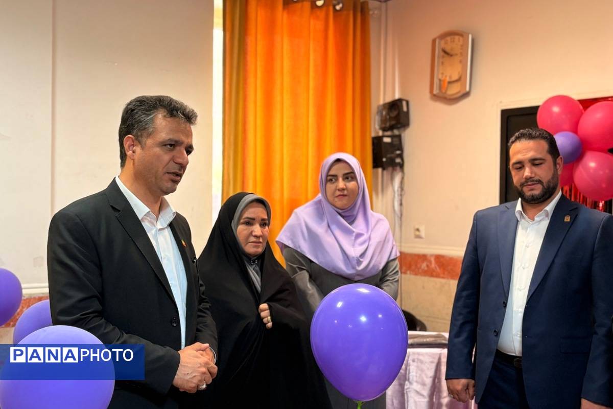 درخشش شکوفه های امید در مدرسه آیت الله خامنه ای
