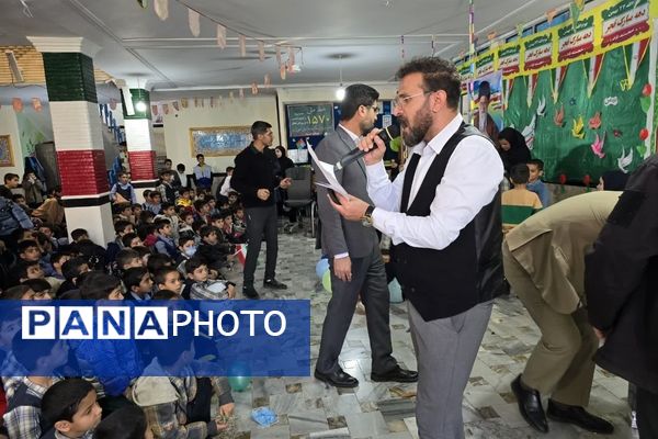 آیین جشن باشکوه چهل و ششمین سالگرد پیروزی انقلاب در مدرسه ۱۷ شهریور یاسوج