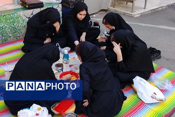 زنگ هفته سلامت روان در مدرسه کودک مسلمان قرچک به صدا در آمد