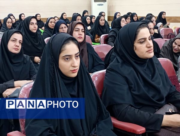 دوره ارزشیابی کیفی–توصیفی؛ گامی نو در مسیر توانمندسازی معلمان عنبرآباد