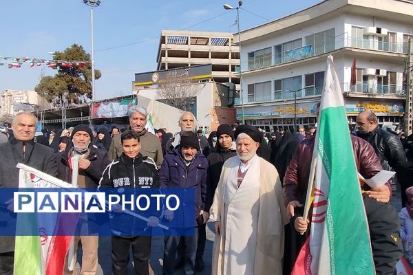 حضور اقشار مختلف شهرری در جشن پیروزی انقلاب 