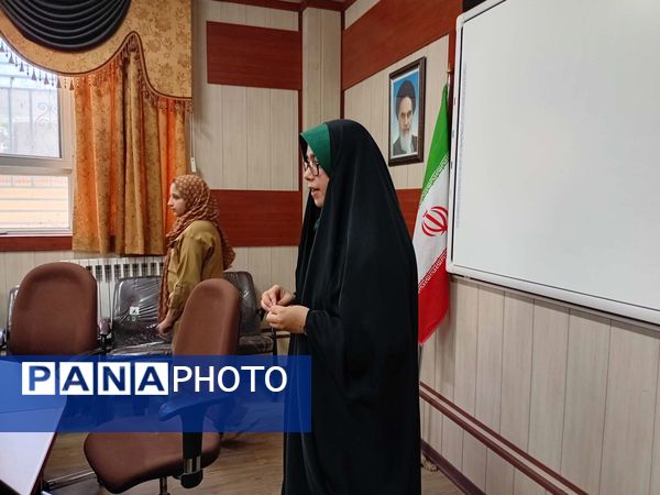  جلسه تقدیر از خبرنگاران فعال تیرماه 1404 در خلیل آباد