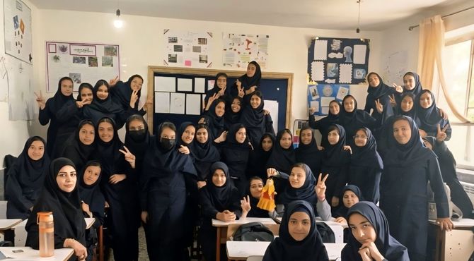 دوستی‌هایی که در کلاس درس شکل می‌گیرد؛ یادگاری از آغاز یک سال تحصیلی جدید 