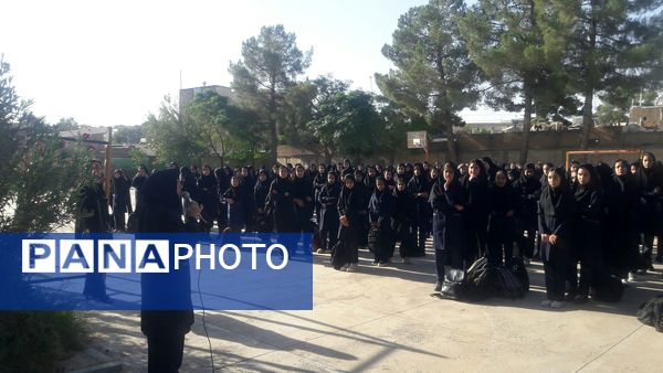 مراسم روز اول مهر ماه در دبیرستان حضرت زینب کاشمر