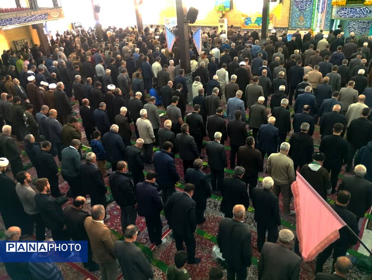 نماز جمعه تویسرکان؛ تجلی خدمت و مهر مادری در کنار نهادهای مردمی