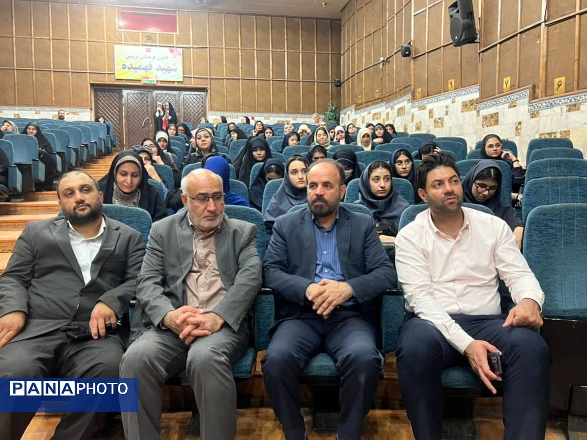 نشست گروههای برگزیده استانی رویداد بزرگ ملی «لیگجت» در کانون فرهنگی و تربیتی شهید فهمیده کرج