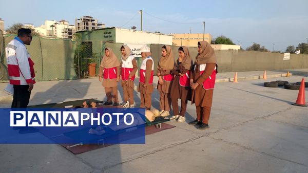اعزام دانش‌‌آموزان بندر لنگه به المپیاد استانی دادرس