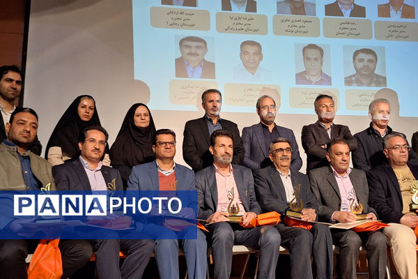 آیین پاسداشت فرهیختگان آینده‌ساز؛ مقام‌آوران جشنواره نوجوانان خوارزمی