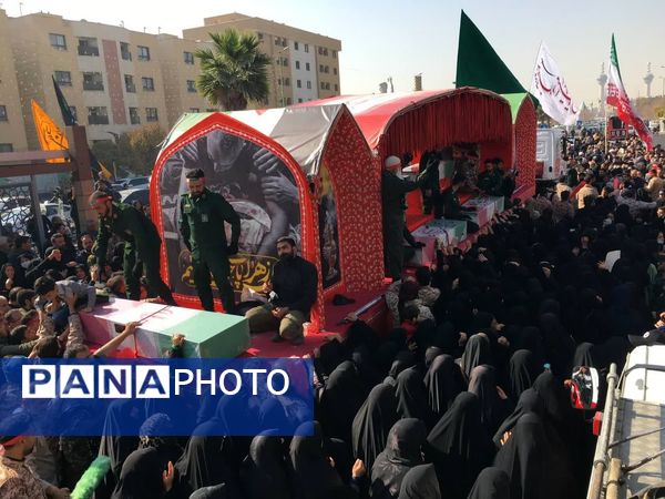 اجتماع بزرگ عزاداران حضرت زهرا(س) همزمان با تشییع شهیدان گمنام دفاع مقدس