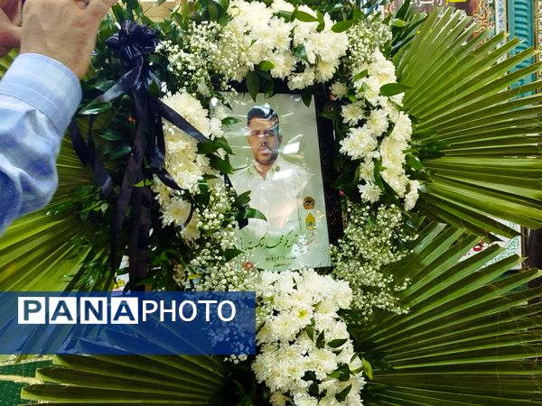 تشییع پیکر شهید استوار یکم محمد تنگستانی در بندرلنگه 