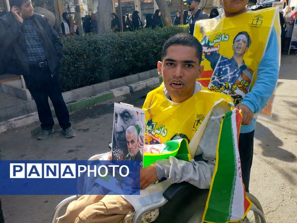 راهپیمایی ۱۳ آبان در فریمان