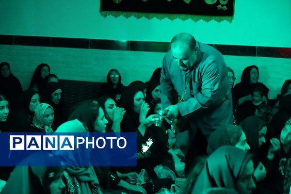 نمایش آیینه واقعه سایه در بهارستان‌دو