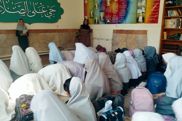 آغاز معنوی سال تحصیلی در نیایش ۲