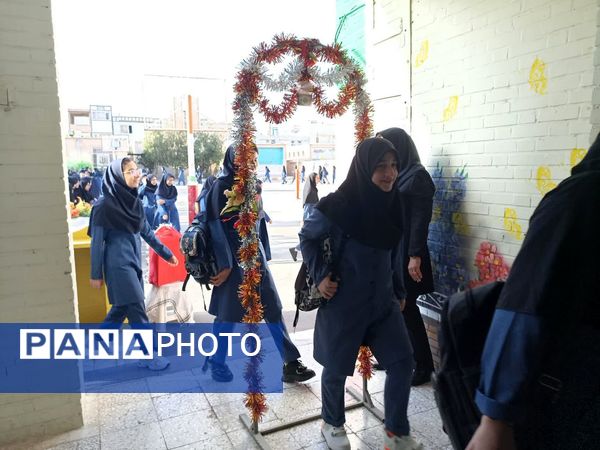 آغاز فصل تازه دانش در دبیرستان هاجر بیرجند