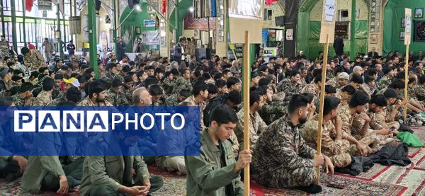 حضور گسترده فرهنگیان و دانش‌آموزان بسیجی بافق در همایش اقتدار