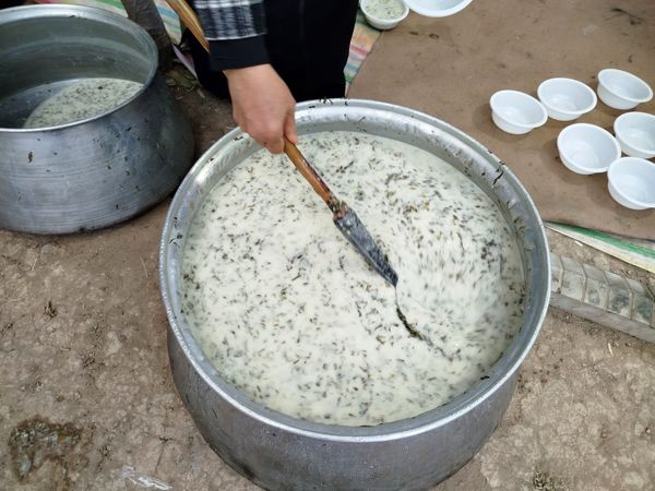 تجمع بزرگ زینبیون در دفاع از حریم ولایت
