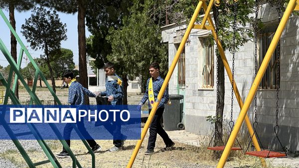 پاکسازی طبیعت توسط دانش‌آموزان پیشتاز استان مرکزی در پیش اردوی ملی