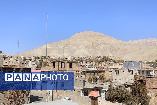 تصاویر زیبا از پاییز رنگارنگ در شهر دار السادات بار نیشابور 