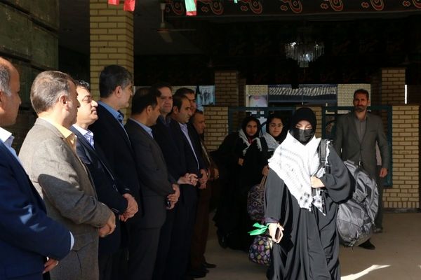 آغاز سفر معنوی دانش‌آموزان ملارد به مناطق عملیاتی جنوب کشور