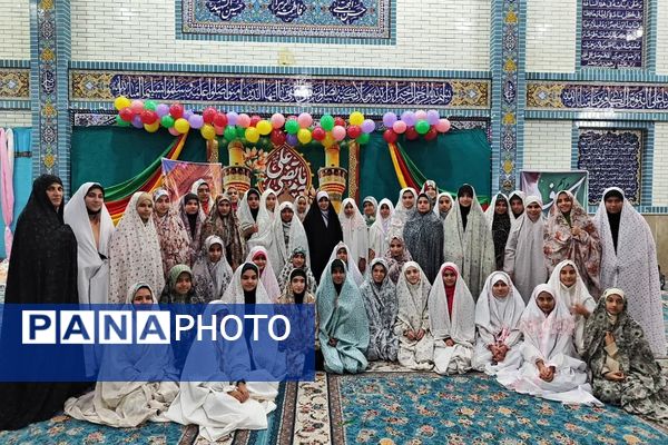 اعتکاف دختران آسمان با محوریت بصیرت نوجوان و حاج قاسم سلیمانی در باقرشهر 