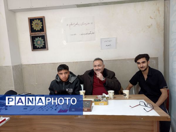 نمایشگاه کار آفرینی هنرستان های ناحیه یک مشهد مقدس 