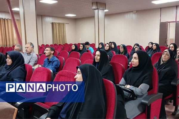 برگزاری دوره توانمند سازی فرهنگیان بسیجی ملارد 