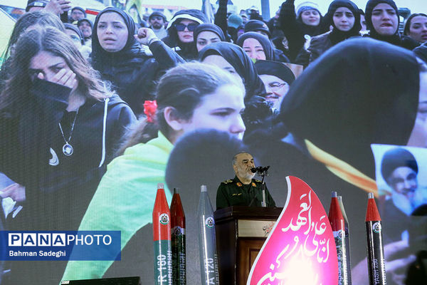 مراسم گرامیداشت شهید سیدحسن نصرالله همزمان با تشییع شهدا در لبنان - تهران