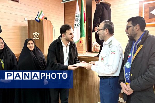 لحظه‌هایی از یادگیری و هم‌دلی در کارگاه توانمندسازی پیشتازان اسلامشهر