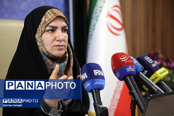 نشست خبری مشاور وزیر آموزش و پرورش در امور زنان و خانواده 