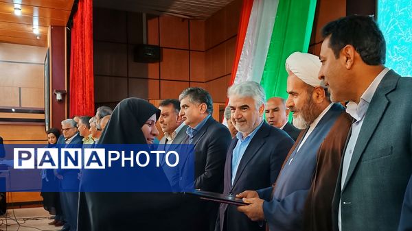 آیین گرامیداشت تجلیل از معلمان نمونه کشوری کهگیلویه و بویراحمد