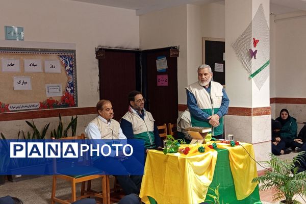 جشن روز مادر و ولادت حضرت زهرا(س) در دبیرستان کریمی شیرازی‌ها با حال‌وهوای چهارشنبه‌های امام‌رضایی