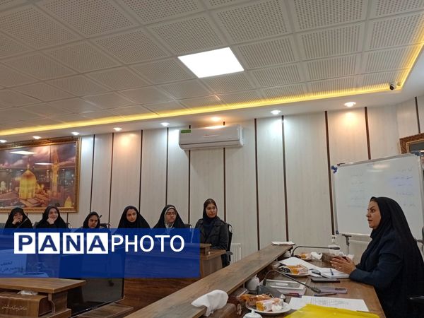 انتخابات هیأت رئیسه  مجمع دانش آموزی دختران ناحیه 3مشهد