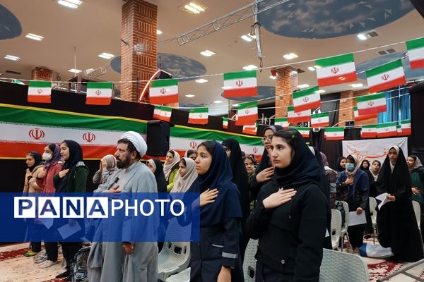 یادمان شهدای گمنام و موزه آثار شهدا و ایثاگران میزبان دانش‌آموزان دبیرستان هدی 2