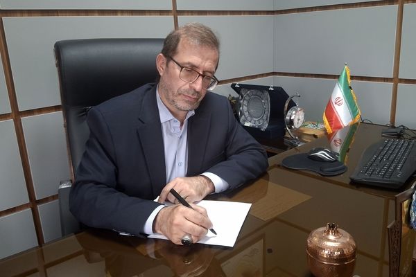 معلمان، نگهبانان آینده جامعه و سازندگان فردای روشن برای کشورند