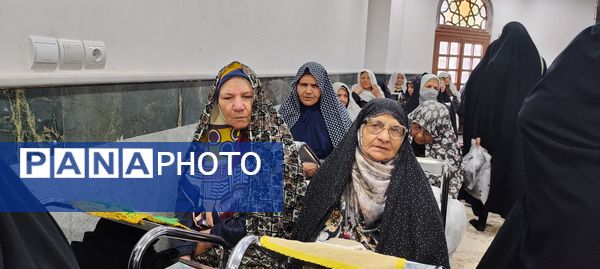 حضور دانش‌آموزان بیرجندی در نماز جمعه