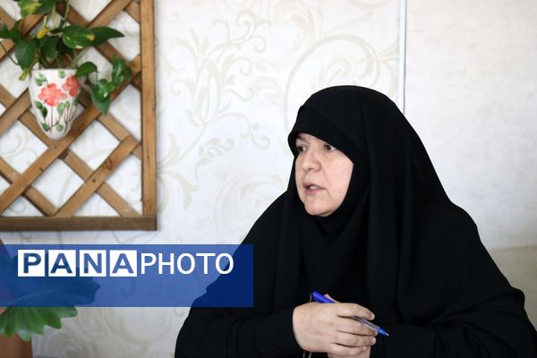 نشست هم‌اندیشی معاونت پرورشی و فرهنگی اداره‌کل آموزش و پرورش با ناحیه 4 مشهد
