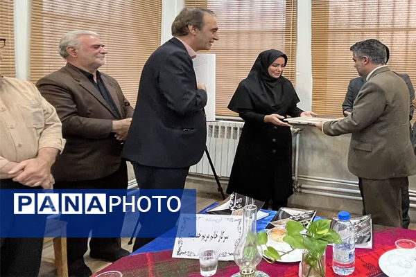 آیین رونمایی از کتاب «قلعه ایرج» در شهرستان پیشوا 