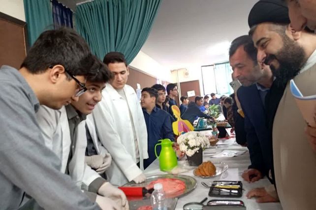 نمایشگاهی از دستاوردهای استعدادهای درخشان