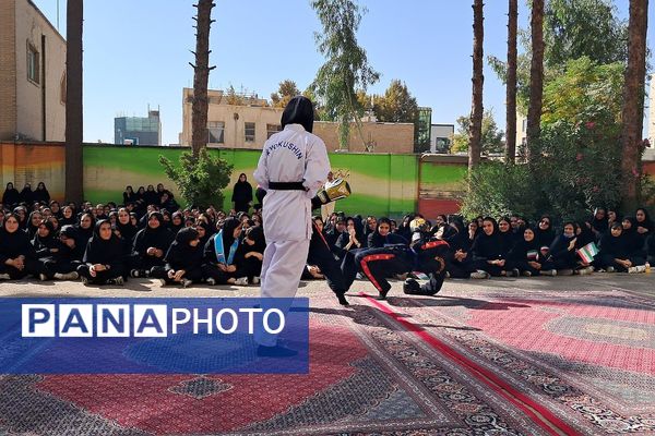 المپیاد درون‌مدرسه‌ای یادگار امام (ره)؛ شکوه اراده و لبخند دختران پرتلاش