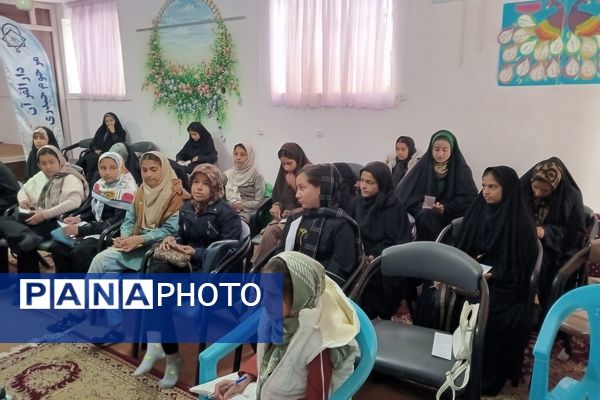 کارگاه هم‌اندیشی دختران خبرنگار پانا خلیل آباد 