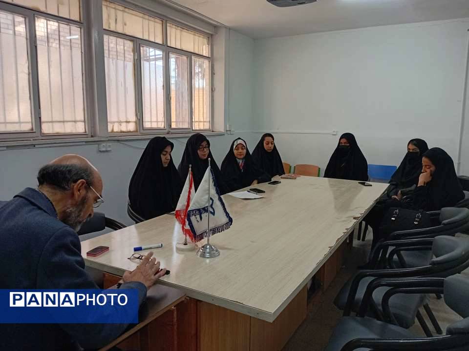 نخستین جلسه راهنمایان خبرنگاری شهرستان خلیل آباد