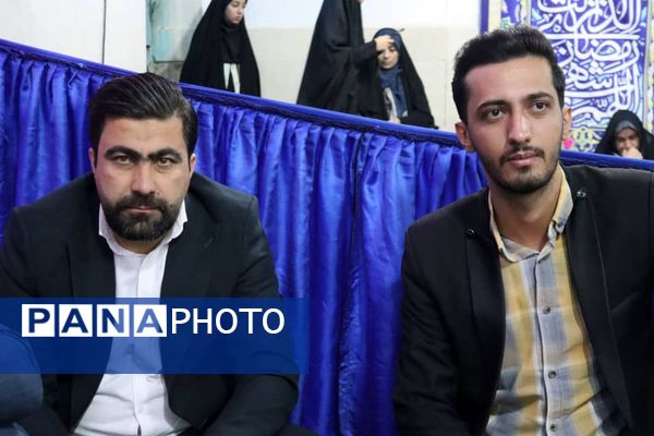 برگزاری باشکوه دومین محفل قرآنی «رواق» با محوریت ترویج جلسات خانگی قرآن در شهرستان فلارد