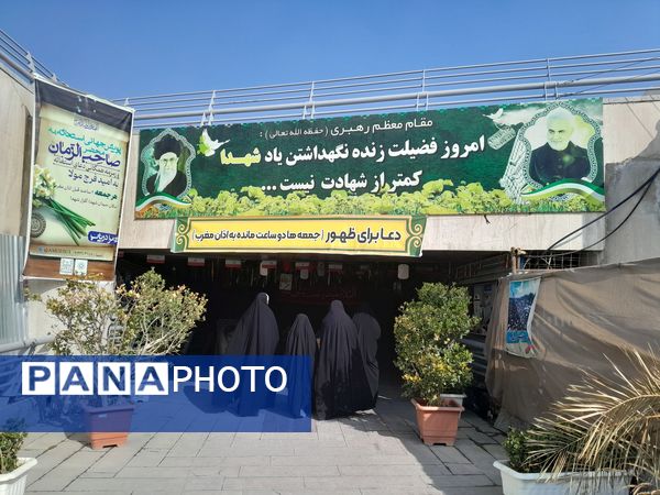 نشست صمیمانه خادمان افتخاری چایخانه حضرت قاسم بن الحسن(ع) در مشهد مقدس