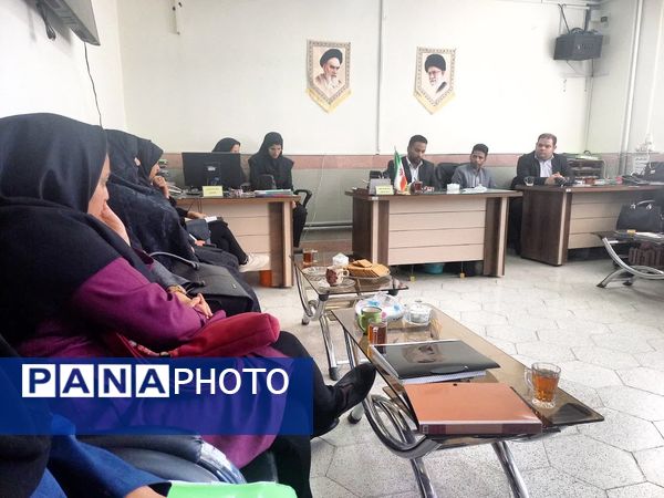 بازدید مدیر آموزش و پرورش کاشمر از هنرستان رازی