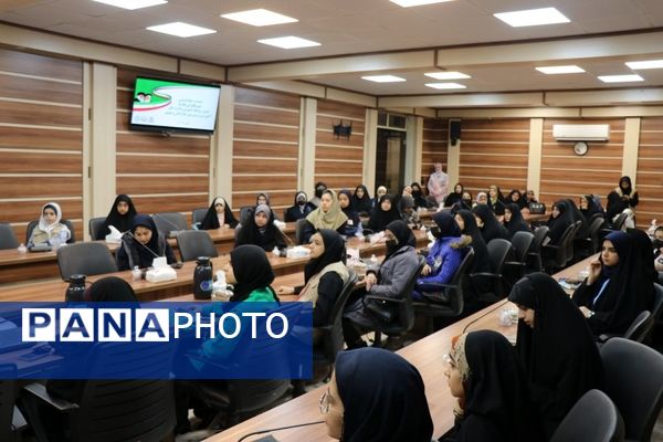 جلسه هم‌اندیشی خبرنگاران پانا با رئیس روابط عمومی اداره‌کل استان خراسان رضوی