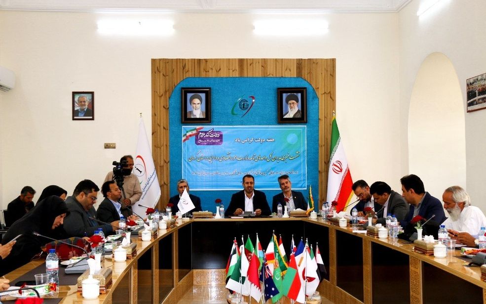 نشست خبری مدیران کل واحدهای تابعه وزارت امور اقتصادی و دارایی در استان کرمان