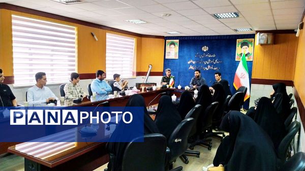 نشست تشکل های دانش‌آموزی با مدیر آموزش و پرورش کاشمر