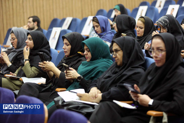 نشست خبری وزیر علوم، تحقیقات و فناوری