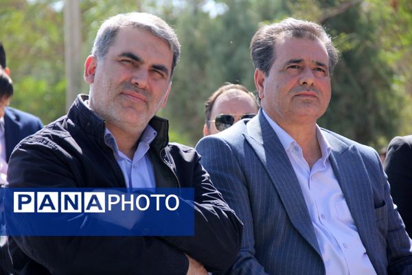 قصه‌گویی خنده‌ها و رؤیاها در دیار طلای سرخ 